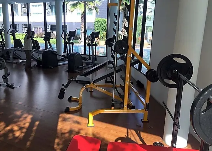 Sukhumvit Soi64 Cozy Bts Free Gym Pool Wifi バンコク都